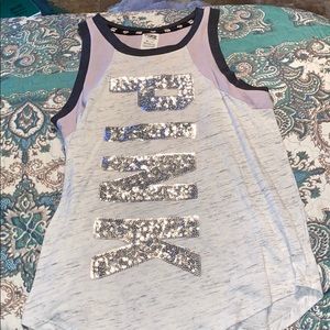 ⭐️ pink Victoria's Secret tank top (3 >$25 🌻)